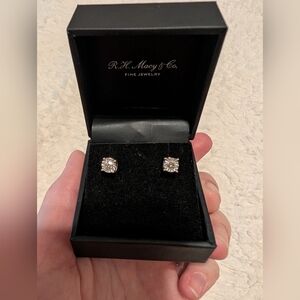 14K White Gold Diamond Studs